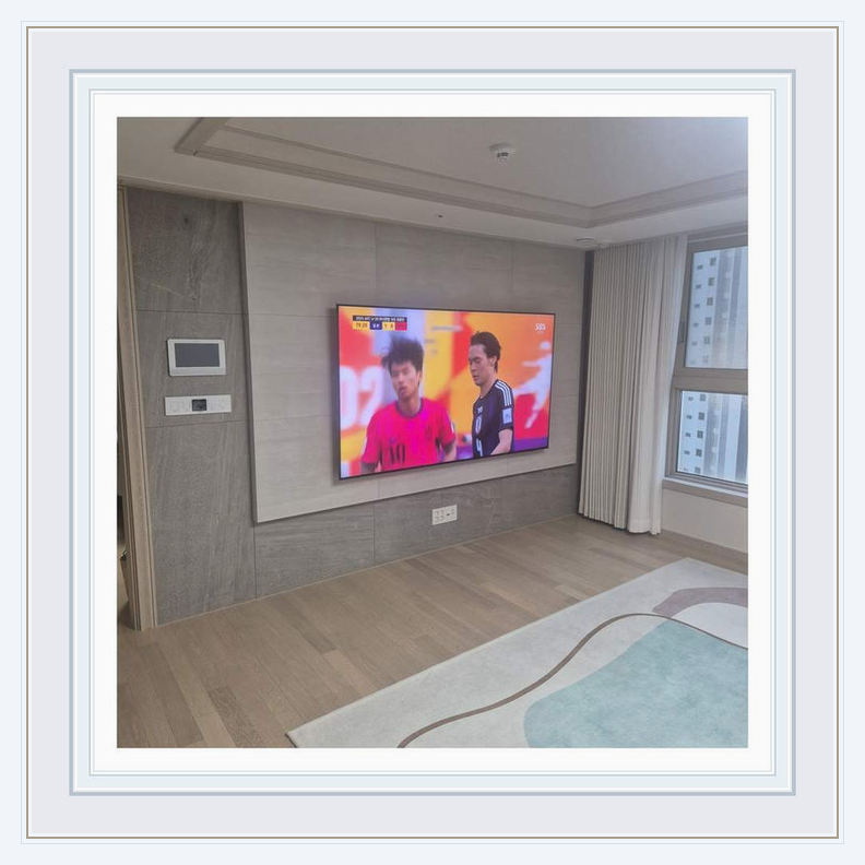 경기도 광주 분당 용인 티비 이전 시공 관련 설치 참고 사진 2 · 브라켓을 움직일 때 케이블이 당겨지지 않는 여유 길이